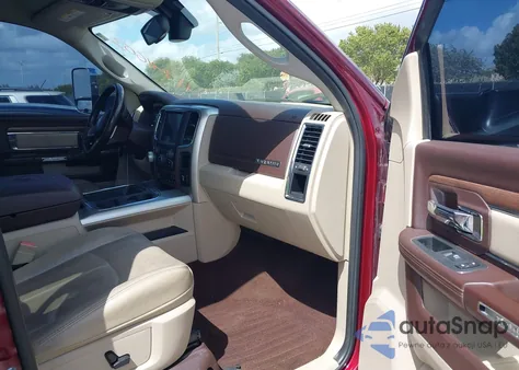 2017 Ram 1500 Laramie 4X4 5'7 Box из США, поврежденный, VIN 1C6RR7NM8HS882107